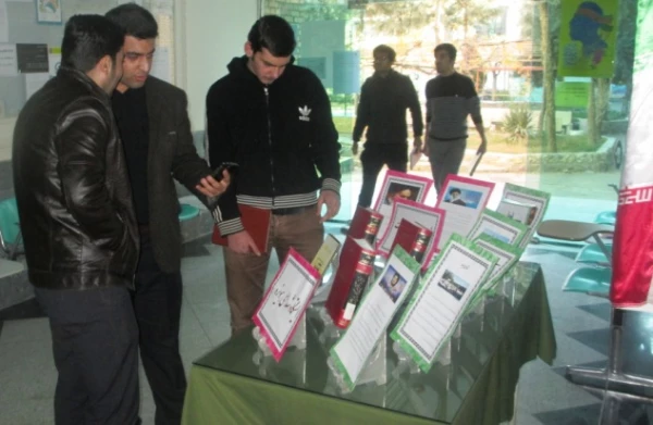 برگزاری نمایشگاه آثار و فعالیت های کانون ها و انجمن های علمی  در پردیس حکیم فردوسی
 6