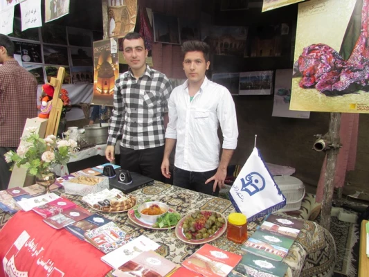 حضور دکتر پرویز کردوانی استاد برتر، چهره ماندگار در رشته جغرافیا و پدر کویرشناسی ایران در نشست تخصصی با عنوان نقش آموزش در حل چالش­های زیست محیطی ایران (بحران آب) با همت انجمن علمی جغرافی در پردیس حکیم فردوسی
 9