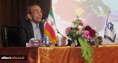 حضور دکتر پرویز کردوانی استاد برتر، چهره ماندگار در رشته جغرافیا و پدر کویرشناسی ایران در نشست تخصصی با عنوان نقش آموزش در حل چالش­های زیست محیطی ایران (بحران آب) با همت انجمن علمی جغرافی در پردیس حکیم فردوسی