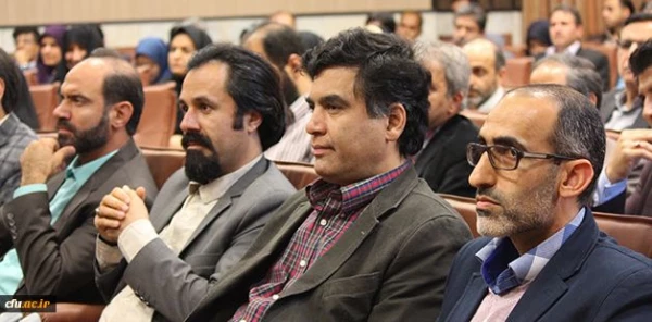 وزیر آموزش و پرورش در دیدار نورورزی با همکاران دانشگاه فرهنگیان عنوان کرد:
نقش دانشگاه فرهنگیان در تولید و اشتغال، تربیت معلمانی با وظیفه پرورش شایستگی در نسل آینده است 3