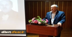 حضور صمیمی دکتر خنیفر سرپرست محترم دانشگاه فرهنگیان در پردیس حکیم فردوسی البرز
 5