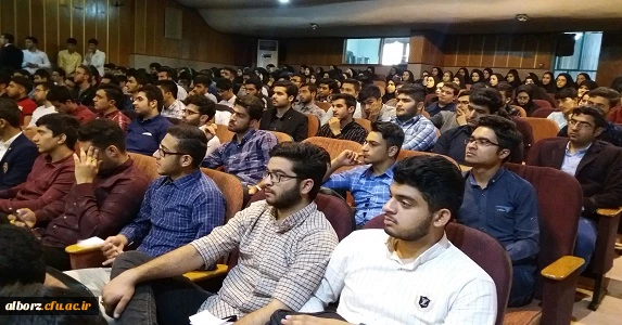 حضور صمیمی دکتر خنیفر سرپرست محترم دانشگاه فرهنگیان در پردیس حکیم فردوسی البرز
 3