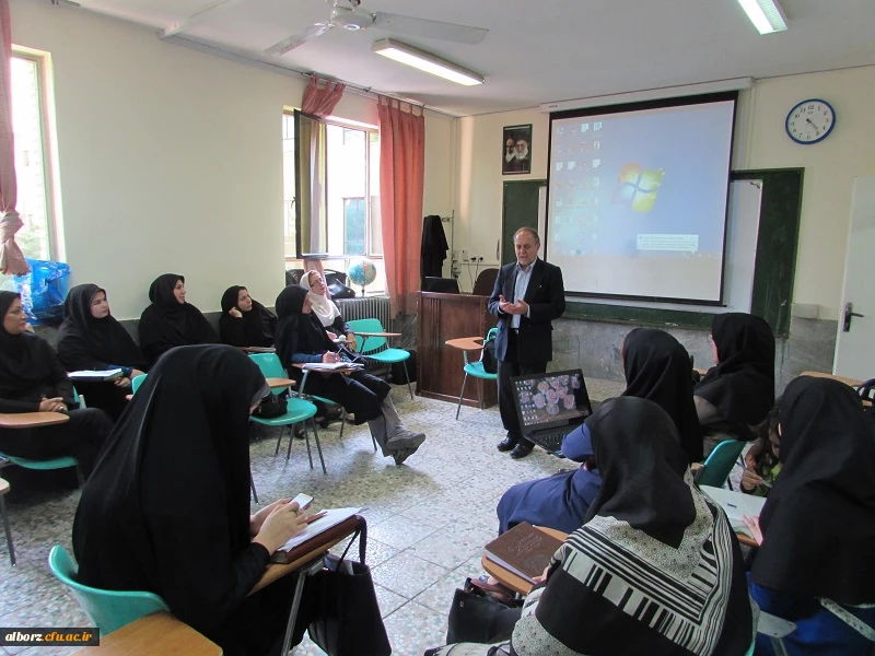 برگزاری کارگاه آموزشی روش تدریس اجتماعی برای دانشجویان مهارت آموز  با حضور آقای دکتر منصور ملک عباسی 4