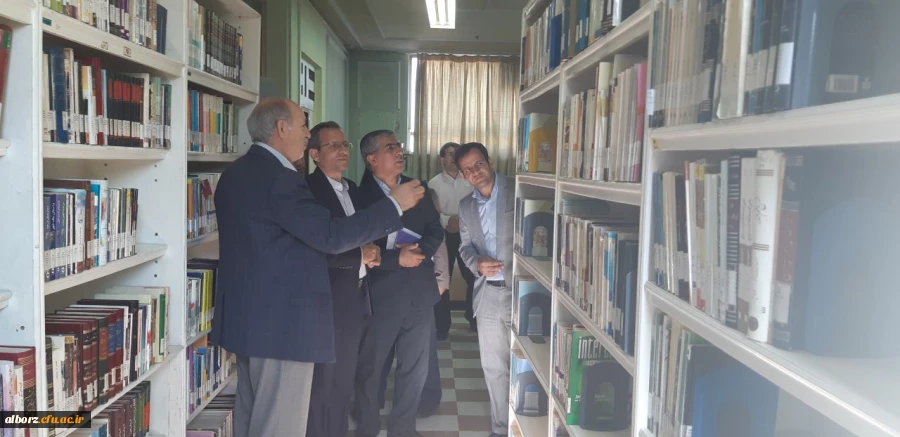 دکتر علی باقرطاهری نیا معاون پژوهشی و فناوری دانشگاه فرهنگیان در مدیریت پردیس های استان البرز

 دانشگاه فرهنگیان سرچشمه آب زلال به رودخانه تعلیم و تربیت است. 2