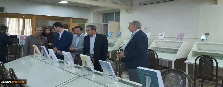 دکتر علی باقرطاهری نیا معاون پژوهشی و فناوری دانشگاه فرهنگیان در مدیریت پردیس های استان البرز

 دانشگاه فرهنگیان سرچشمه آب زلال به رودخانه تعلیم و تربیت است. 2