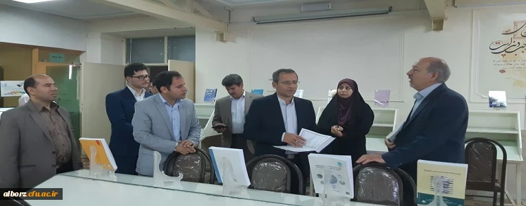 دکتر علی باقرطاهری نیا معاون پژوهشی و فناوری دانشگاه فرهنگیان در مدیریت پردیس های استان البرز

 دانشگاه فرهنگیان سرچشمه آب زلال به رودخانه تعلیم و تربیت است. 3