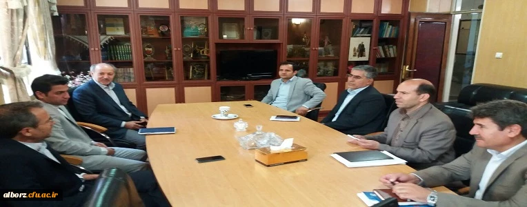 دکتر علی باقرطاهری نیا معاون پژوهشی و فناوری دانشگاه فرهنگیان در مدیریت پردیس های استان البرز

 دانشگاه فرهنگیان سرچشمه آب زلال به رودخانه تعلیم و تربیت است. 7