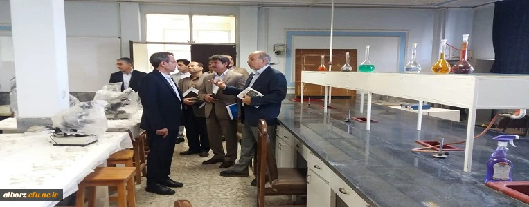 دکتر علی باقرطاهری نیا معاون پژوهشی و فناوری دانشگاه فرهنگیان در مدیریت پردیس های استان البرز

 دانشگاه فرهنگیان سرچشمه آب زلال به رودخانه تعلیم و تربیت است. 16