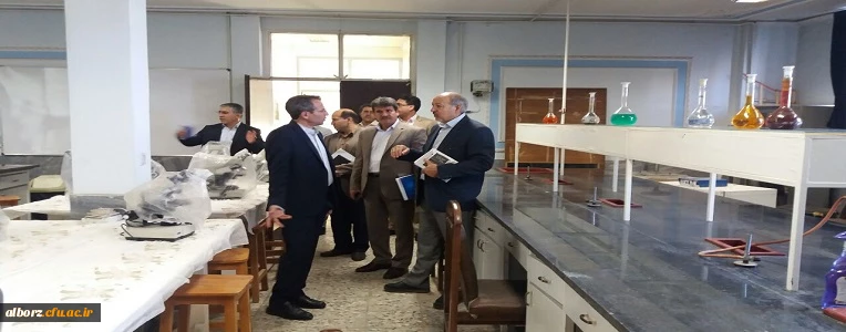 دکتر علی باقرطاهری نیا معاون پژوهشی و فناوری دانشگاه فرهنگیان در مدیریت پردیس های استان البرز

 دانشگاه فرهنگیان سرچشمه آب زلال به رودخانه تعلیم و تربیت است. 20