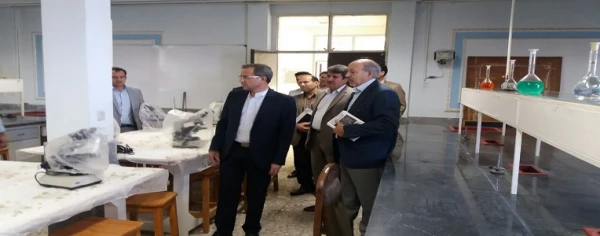 دکتر علی باقرطاهری نیا معاون پژوهشی و فناوری دانشگاه فرهنگیان در مدیریت پردیس های استان البرز

 دانشگاه فرهنگیان سرچشمه آب زلال به رودخانه تعلیم و تربیت است. 5