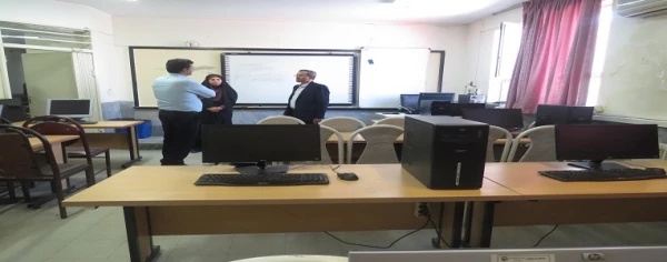 دکتر علی باقرطاهری نیا معاون پژوهشی و فناوری دانشگاه فرهنگیان در مدیریت پردیس های استان البرز

 دانشگاه فرهنگیان سرچشمه آب زلال به رودخانه تعلیم و تربیت است. 15