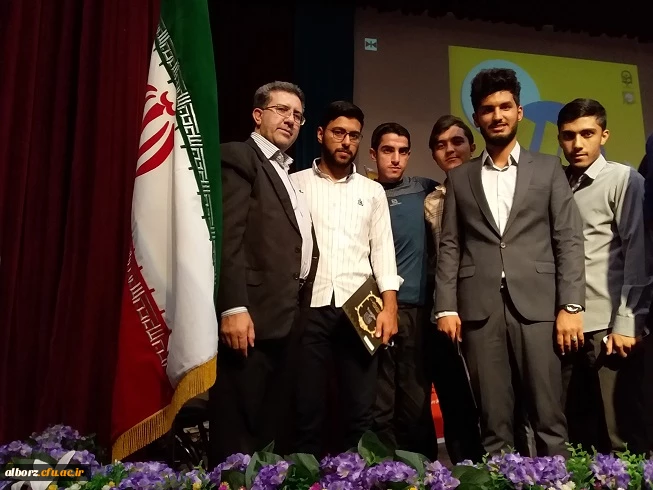 موفقیت دانشجو معلمان پردیس در بیست و هشتمین جشنواره فرهنگی، اجتماعی دانشگاه فرهنگیان

 4