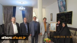 دیدار مسئولین پردیس حکیم فردوسی با خانواده های معظم شهداء

 2