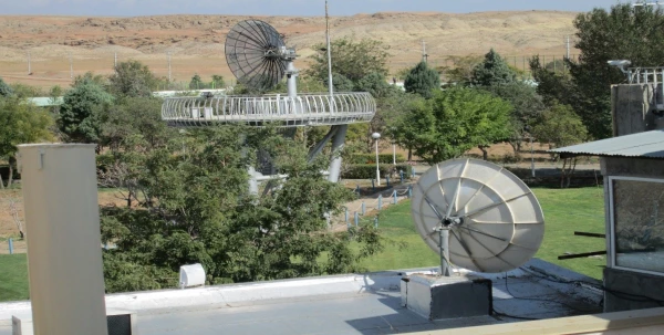 بازدید دانشجویان پردیس امیر کبیر از سازمان فضایی ماهدشت کرج 5