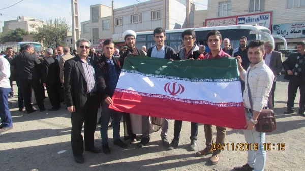 حضور باشکوه مسئولان، استادان و دانشجو معلمان در راهپیمایی 13 آبان

 4