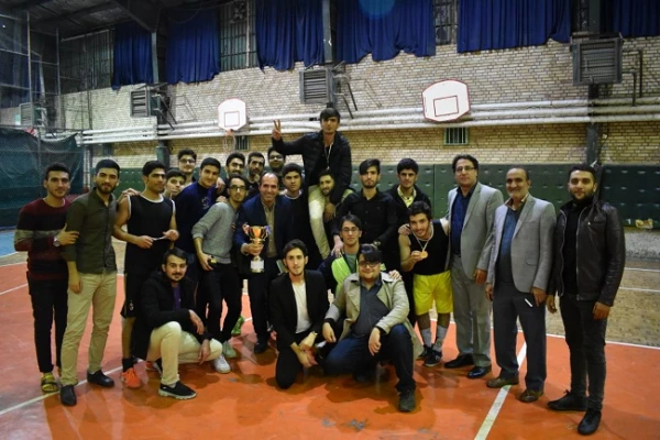 برگزاری مسابقه فوتسال گرامیداشت روز دانشجو
 3