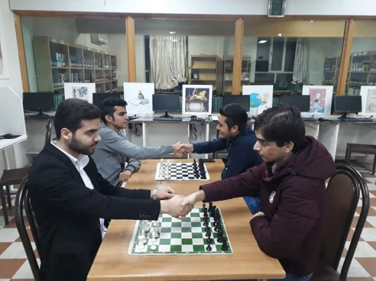 برگزاری مسابقات شطرنج به مناسبت روز دانشجو 2
