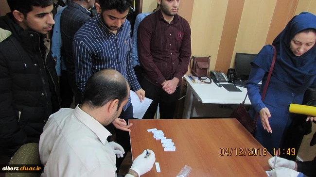 برگزاری همایش روشهای انتقال و پیشگیری بیماری ایدز
 4