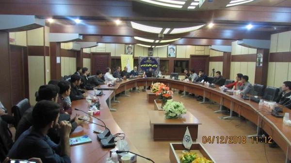 برگزاری همایش روشهای انتقال و پیشگیری بیماری ایدز
 3