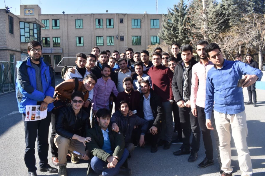 همایش "بررسی احزاب سیاسی در ایران" 

با سخنرانی استاد علی اکبر رائفی­ پور
در دانشگاه فرهنگیان استان البرز پردیس حکیم فردوسی  برگزار شد.

 3