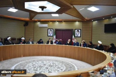 دکتر خنیفر در سومین جلسه هیئت امناء دانشگاه فرهنگیان البرز:

مقیاسه دانشگاه فرهنگیان با دانشگاه های دیگر قیاس مع الفارق است