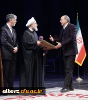 دریافت جایزه سی و ششمین دوره کتاب سال جمهوری اسلامی ایران 3