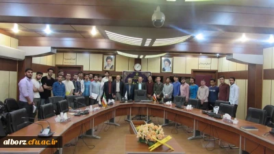 در حکیم فردوسی برگزار شد:

نشست بررسی قوانین و آئین نامه های فرهنگی مدارس