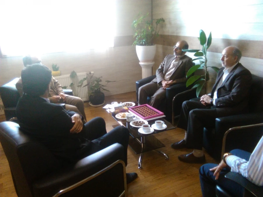 دیدار با رئیس ناحیه 3 آموزش و پرورش کرج
 3