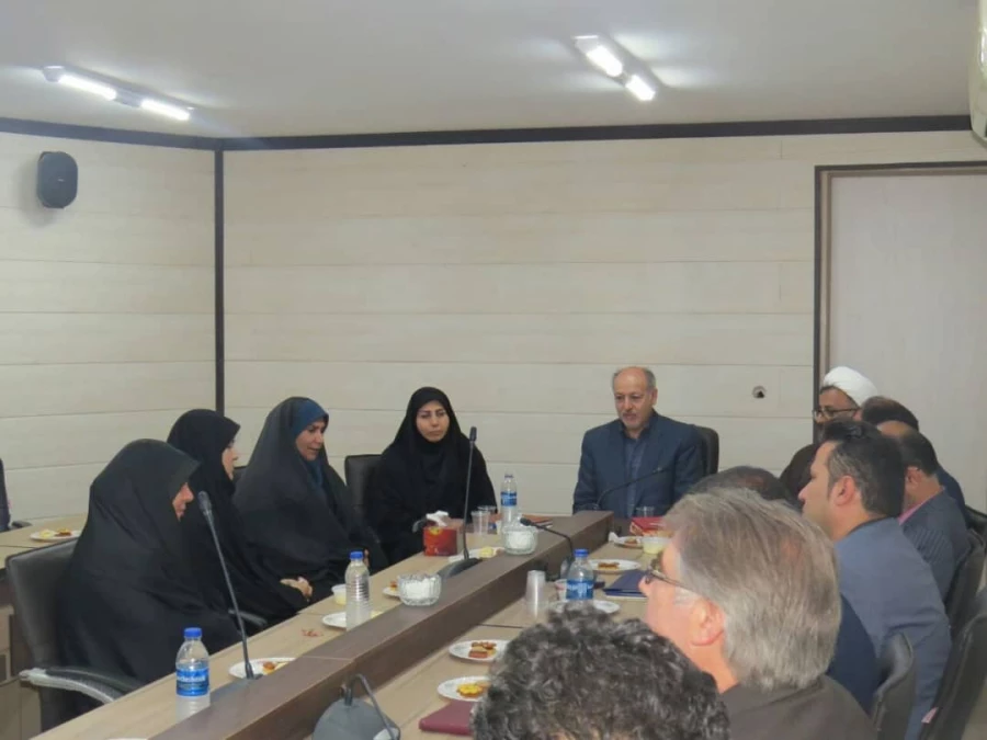 برگزاری جلسه تکریم و معارفه در پردیس امیرکبیر
 3