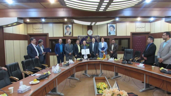 تکریم، تودیع و معارفه بازنشستگان و همکاران جدید الورود پردیس حکیم فردوسی ، مدیریت استانی  و دفترنهاد نمایندگی مقام معظم رهبری(مدظله)

 12