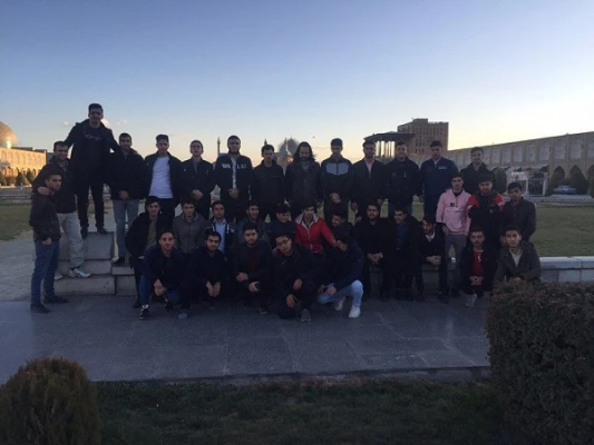 اردوی فرهنگی، دانشجویی را به مقصد استان اصفهان
 8