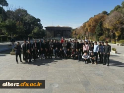 اردوی فرهنگی، دانشجویی را به مقصد استان اصفهان
 9