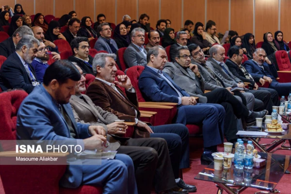 نخستین کنفرانس ملی جایگاه فناوری های نوین در آموزش تاریخ 
 3