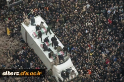 پردیس­های دانشگاه فرهنگیان استان البرز در مراسم باشکوه تشیع پیکر مطهر سردار دلها سپهبد شهید، حاج قاسم سلیمانی شرکت کردند

 3