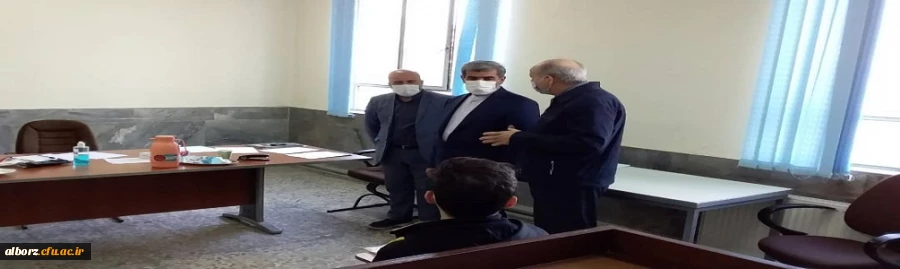 بازدید دکتر قاسمی، مدیرکل آموزش و پرورش استان البرز، از روند مصاحبه پذیرفته شدگان آزمون سراسری  4