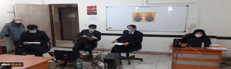 نهمین دوره مسابقات مناظره دانشجویان استان البرز به کار خود پایان داد

در نهمین دوره مسابقات مناظره دانشجویان استان البرز، تیم آرمان دانشگاه فرهنگیان امیرکبیر با برتری بر تیم پردیس کشاورزی دانشگاه تهران، برنده فینال این مسابقات شد.

 2