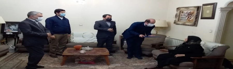 دیدار با خانواده­ های معظم و معزز شهدا
 2