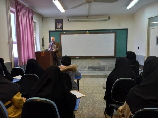 استمرار برگزاری کلاس های حضوری دانشگاه فرهنگیان استان البرز 7