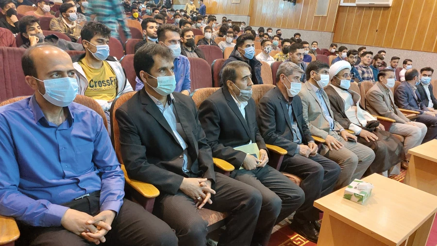 برگزاری جلسه توجیهی، آموزشی آشنایی با قوانین و مقررات اداری برای دانشجومعلمان 3