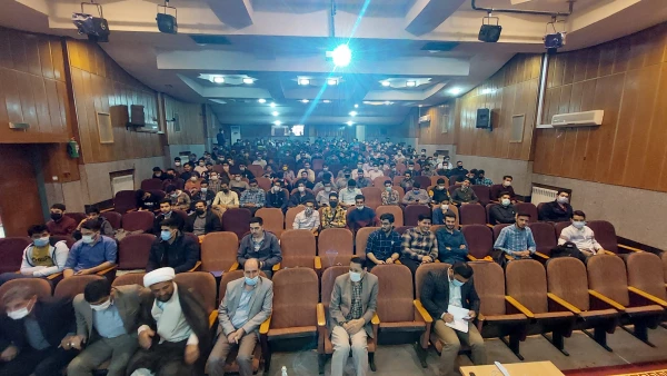 برگزاری جلسه توجیهی، آموزشی آشنایی با قوانین و مقررات اداری برای دانشجومعلمان 4