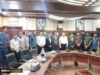 تقدیر از اساتید تاریخ پردیس حکیم فردوسی توسط انجمن دانشجویی رشته تاریخ 