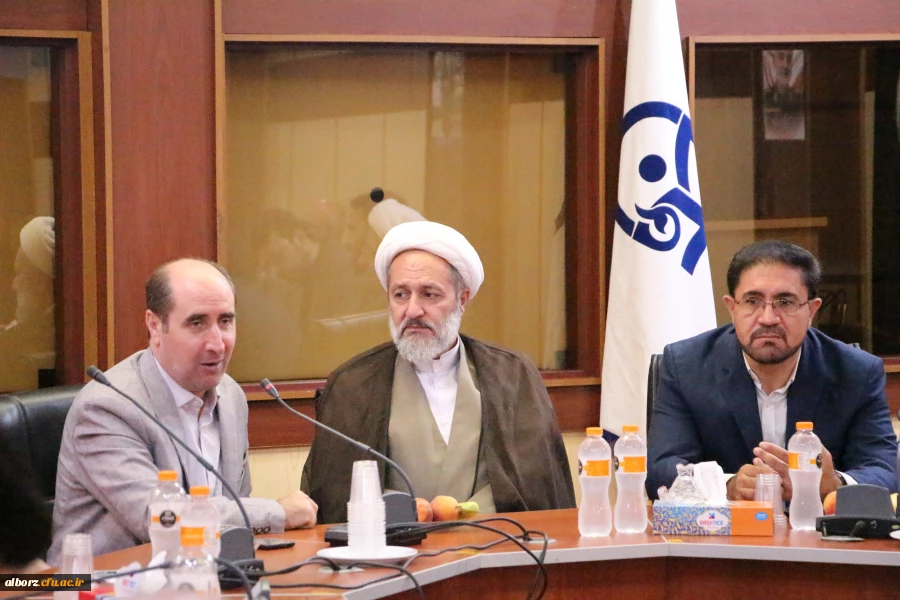 آیین تکریم و معارفه سرپرست مدیریت امور پردیس های استان البرز
 6