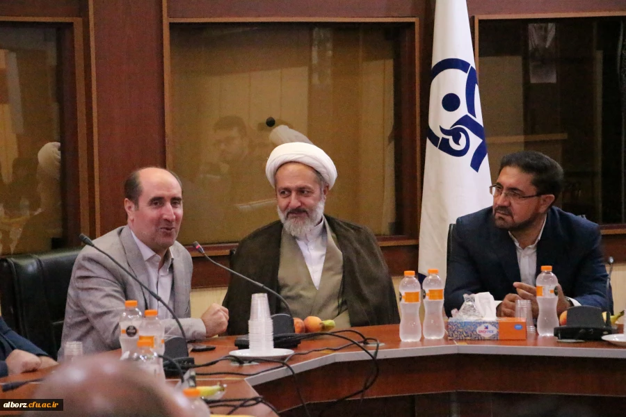 آیین تکریم و معارفه سرپرست مدیریت امور پردیس های استان البرز
 7