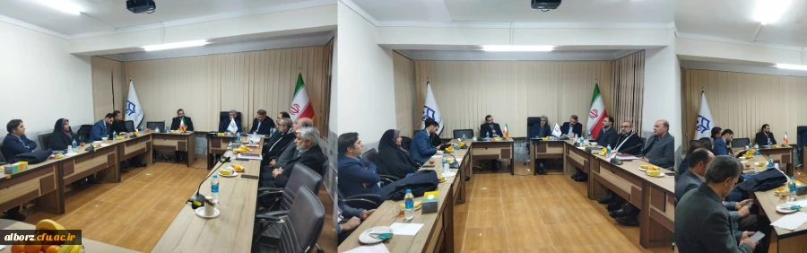 جلسه ای با حضور آقای دکتر قبادیان و مدیرکل محترم آموزش و پرورش استان البرز جناب آقای حجرگشت و معاونین ایشان و مدیر کل محترم نوسازی مدارس استان البرز 2