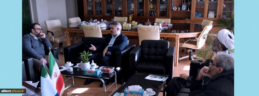 جلسه ای فی مابین دکتر قبادیان رئیس محترم دانشگاه فرهنگیان استان البرز  و دکتر حسن بیگی رئیس محترم دانشگاه خوارزمی البرز و معاونین ایشان 2