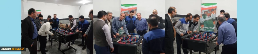 برگزاری مسابقات فوتبال دستی به مناسبت دهه فجر در پردیس حکیم فردوسی برگزار گردید . 3