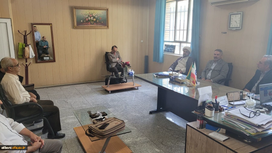 دعوت رئیس دانشگاه فرهنگیان البرز از همکاران جهت حضور پرشور در انتخابات ریاست جمهوری 3