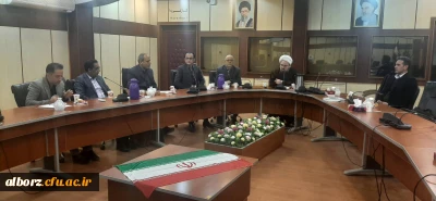 برگزاری جلسه و نشست صمیمی ریاست پردیس با اساتید دانشگاه فرهنگیان حکیم فردوسی 