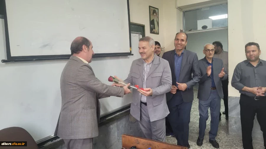 تجلیل از اساتید بمناسبت گرامیداشت مقام شامخ معلم 2