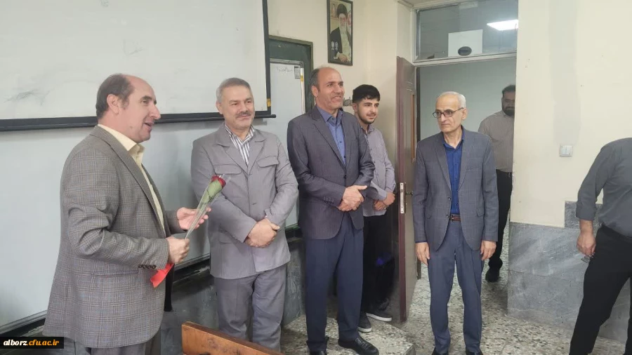 تجلیل از اساتید بمناسبت گرامیداشت مقام شامخ معلم 4